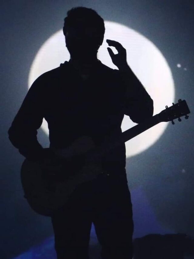 Arijit Singh के बारे में ये 10 बातें जानकर हो जाएंगें हैरान !